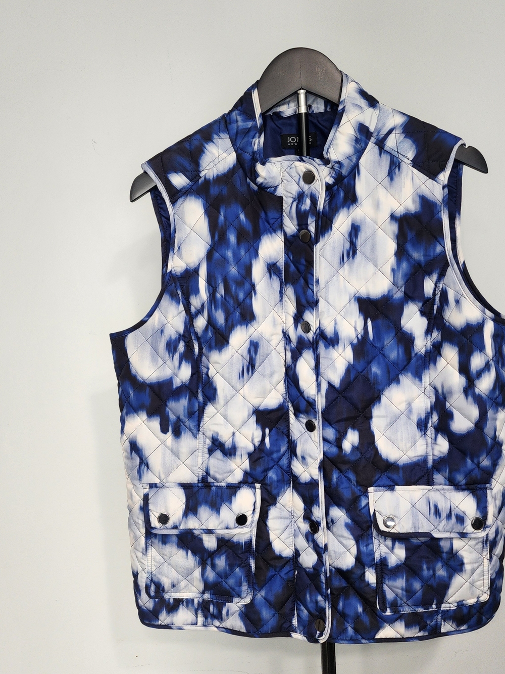 Jones New York Blue & White Quilted Tie-Dye Puffer Vest
